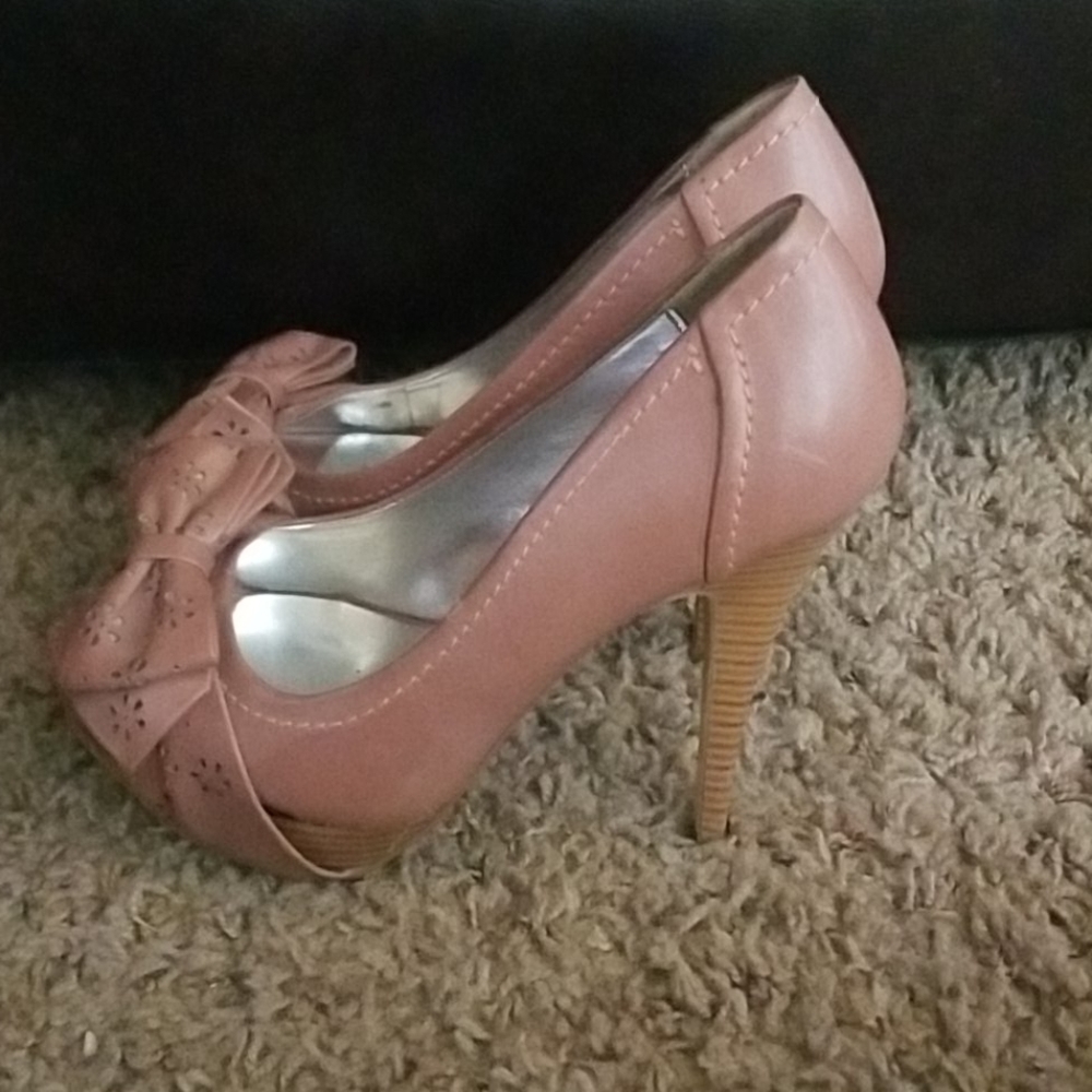 Allen's size 7 - Picture 2 of 2